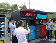 德瀾仕智能垃圾箱分類精細、模式高端，已成功覆蓋400余城